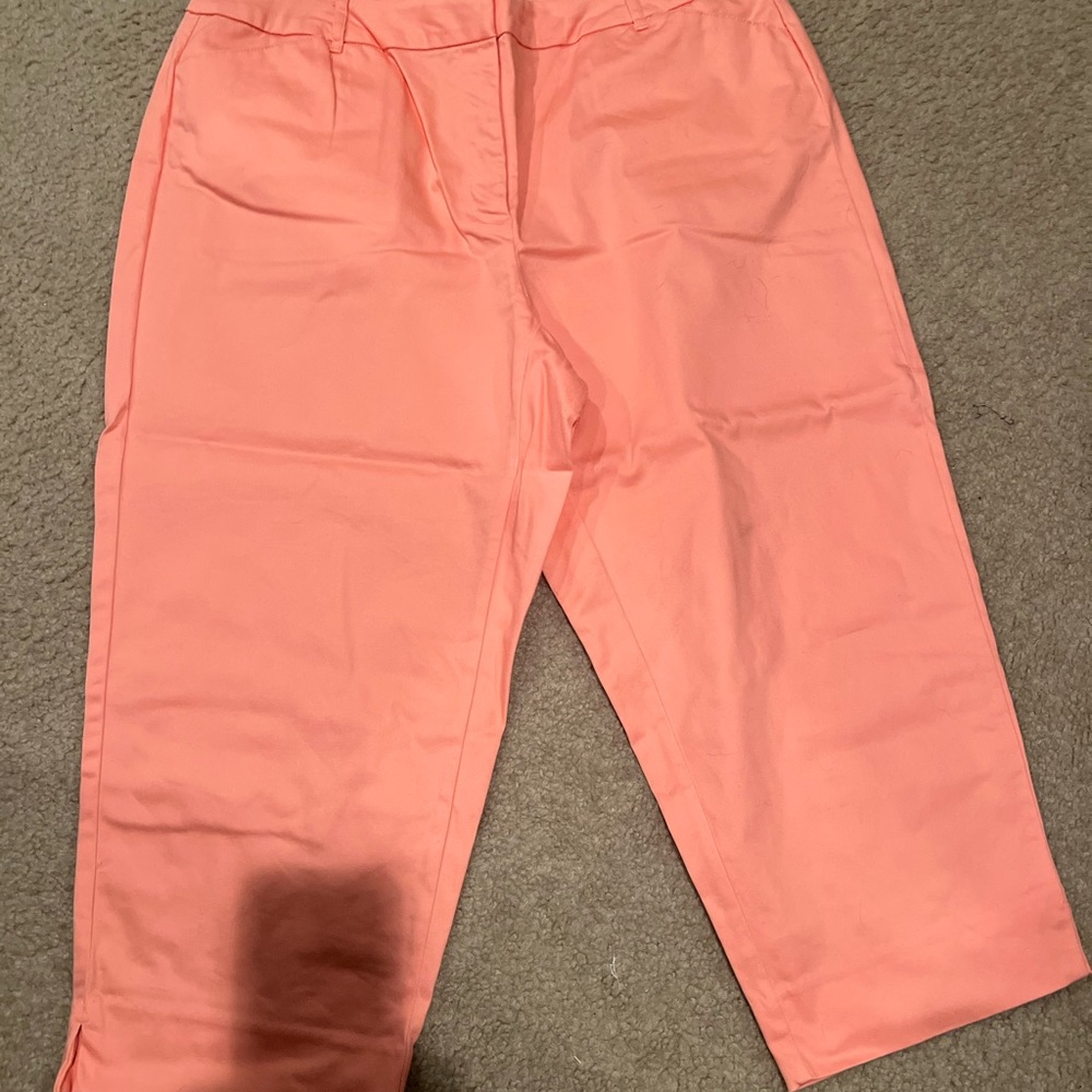 Like new capri pants